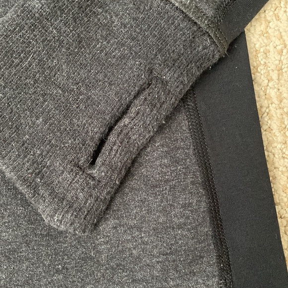 Nike Dri-Fit Lightweight Black & Grey Jacket - Picture 8 of 9